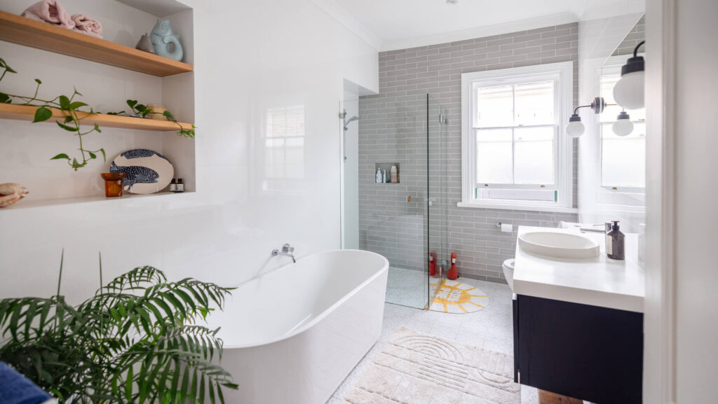 Bathroom Cleaning Tips – How to clean a bathroom step by step